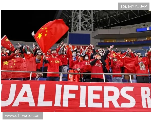 国足客场力拼强敌新帅首秀引发球迷热议与期待未来走向关键表现定调