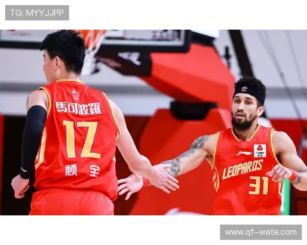 老鹰队重塑辉煌新篇章 球星崛起助力球队冲击季后赛